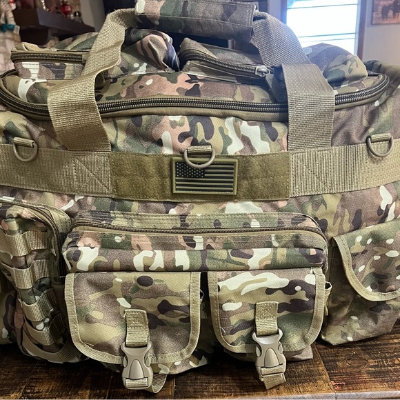 Tactical Camo Duffel Bag - Rugged Multi-Pocket Carry - Picture 2 of 12